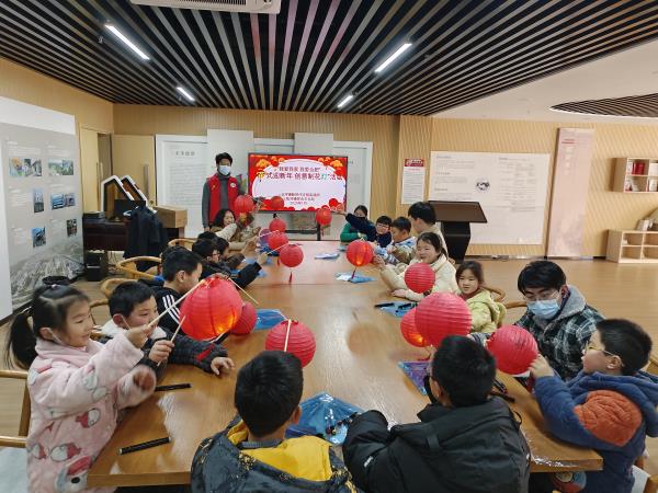 花灯映古镇 创意迎新年——长临河镇举办传统花灯制作与文化艺术交流活动